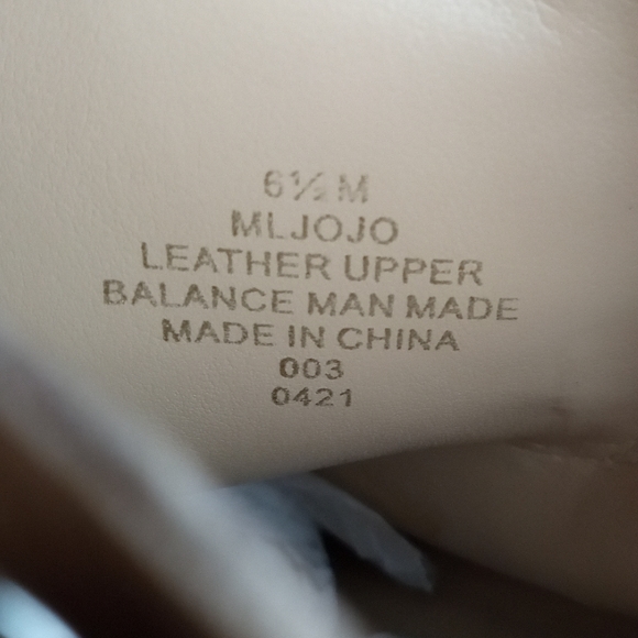 NWT Marc Fisher Ltd. 'Jojo' Pointy Toe Ankle Boot in Light Grey Suede Sz. 6.5 - Picture 8 of 9